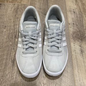 New! Adidas Gazelle Neo Women’s size 7